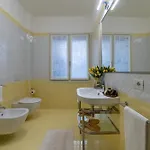 Il Vizio Del Centro 4*